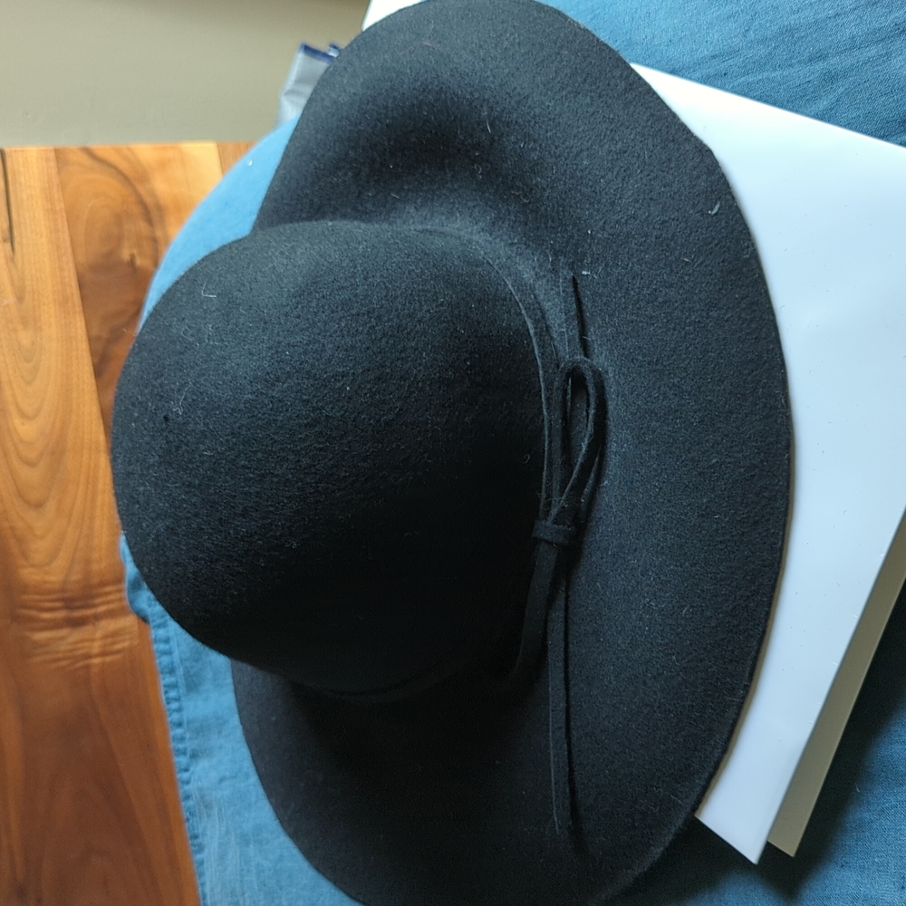 Floppy Wool Black Hat